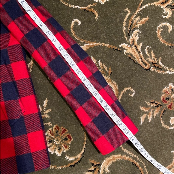 J.crew womens pea coat BNWOT, size 4 fits small/ fits more like size 0 or 00 - Picture 4 of 7